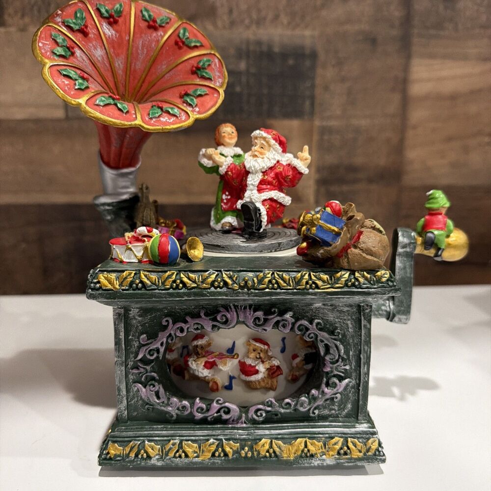 Christmas Gramophone Music Box Santa & Mrs Dancing Rotating Jingle Bell Rock